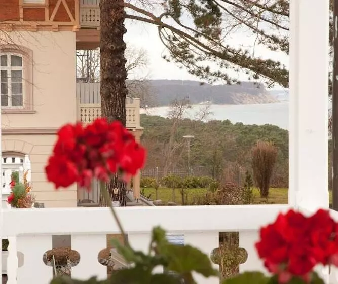 Отель Stranddistel Rügen