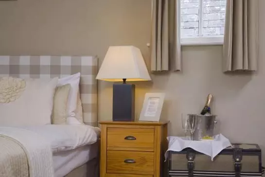 בית מלון כפרי The Cheltenham Townhouse And Apartments