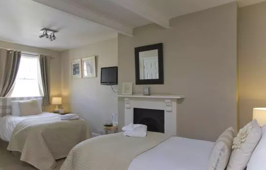 בית מלון כפרי The Cheltenham Townhouse And Apartments