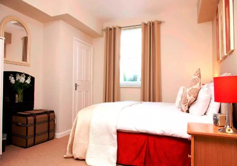 בית מלון כפרי The Cheltenham Townhouse And Apartments