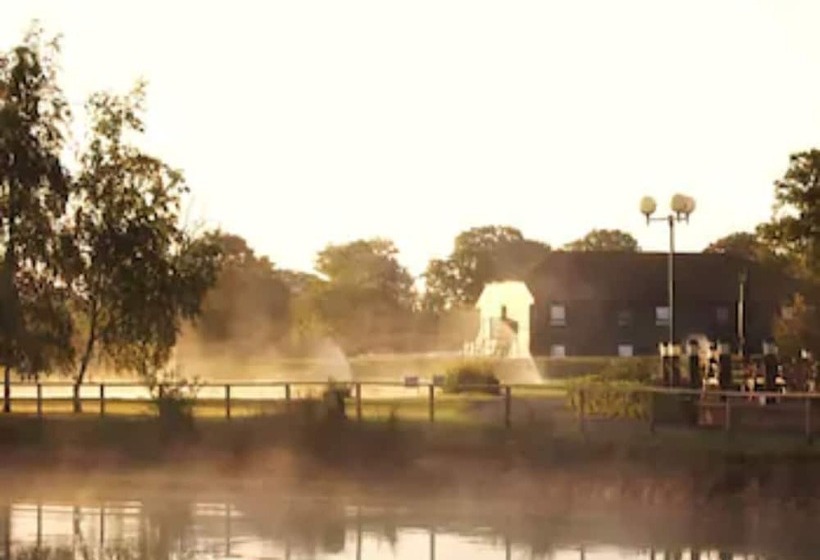 酒店 Weald Of Kent Golf Course And