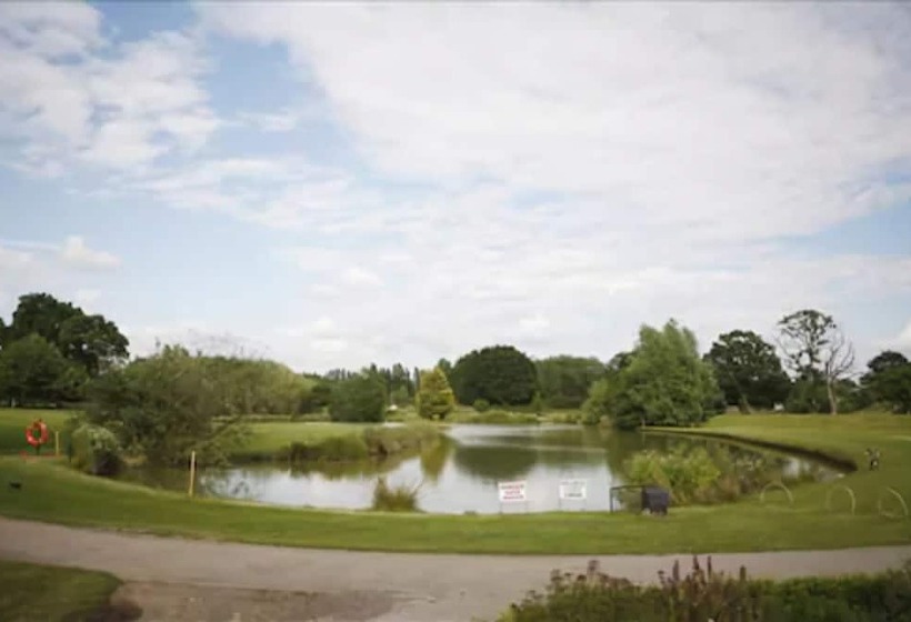 酒店 Weald Of Kent Golf Course And