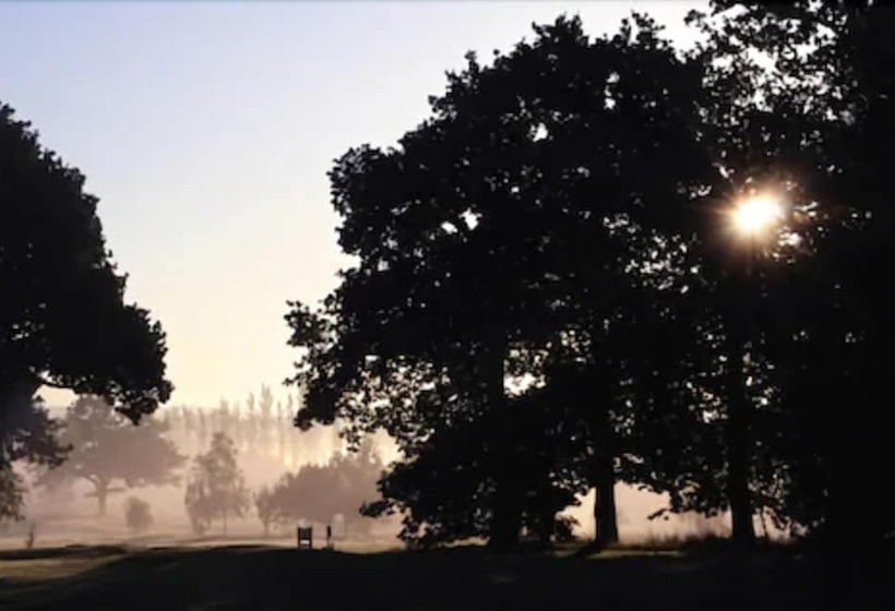 酒店 Weald Of Kent Golf Course And