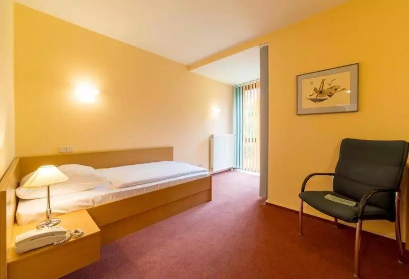 Leag Konferenzcenter Schulungs  Und Tagungshotel Im Spreewald