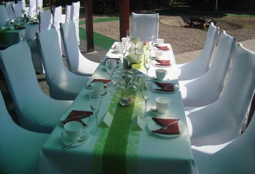 بنسيون Gasthof Goldener Hahn