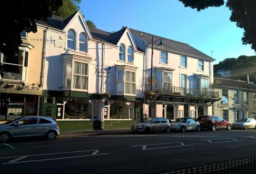 Пансион Patricks With Rooms