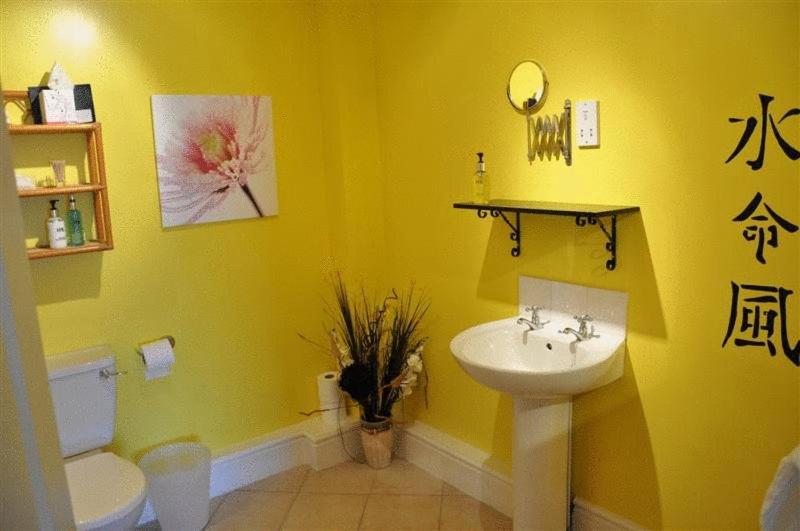 Пансион Patricks With Rooms