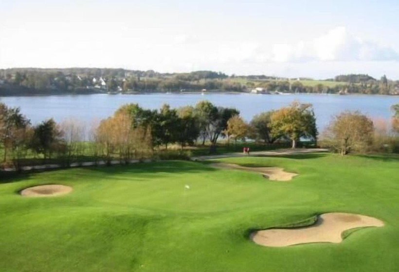 إقامة Lancelot & Spa   Domaine Du Roi Arthur