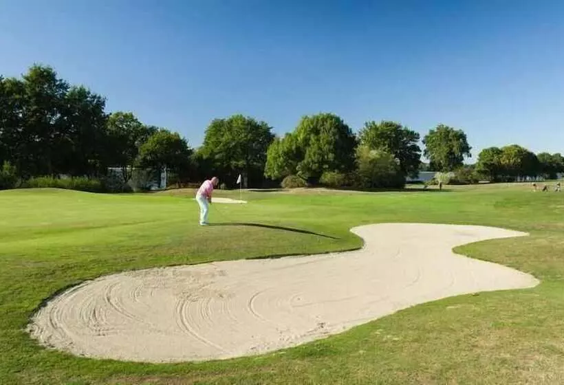 Residenza Lancelot & Spa Domaine Du Roi Arthur