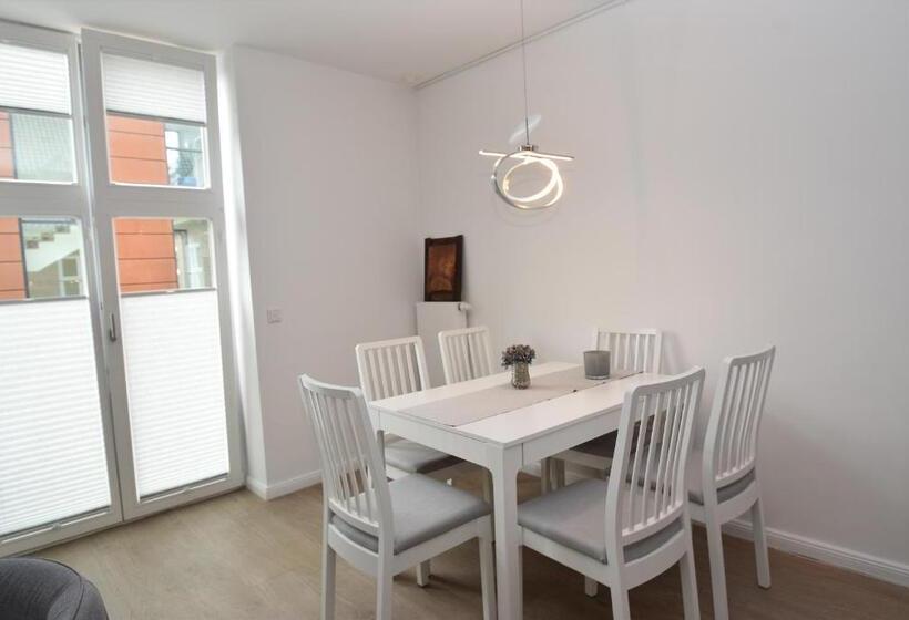 Fewo1846 Zweite Heimat Moderne 2 Zimmerwohnung Mit Sonnigem Balkon In Der Marina Sonwik