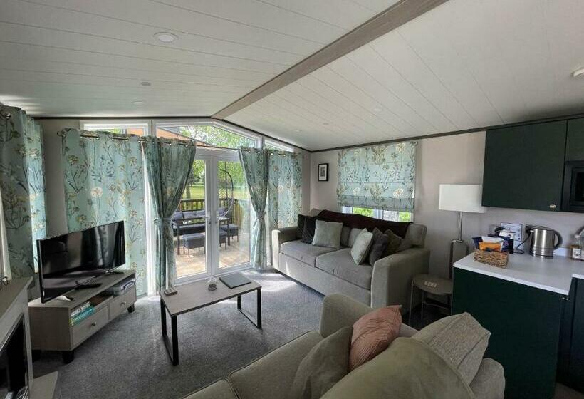 Teviotdale Lodge At Lilliardsedge Holiday Park