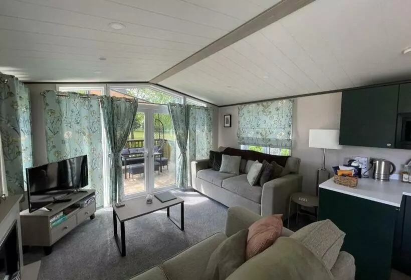 Teviotdale Lodge At Lilliardsedge Holiday Park