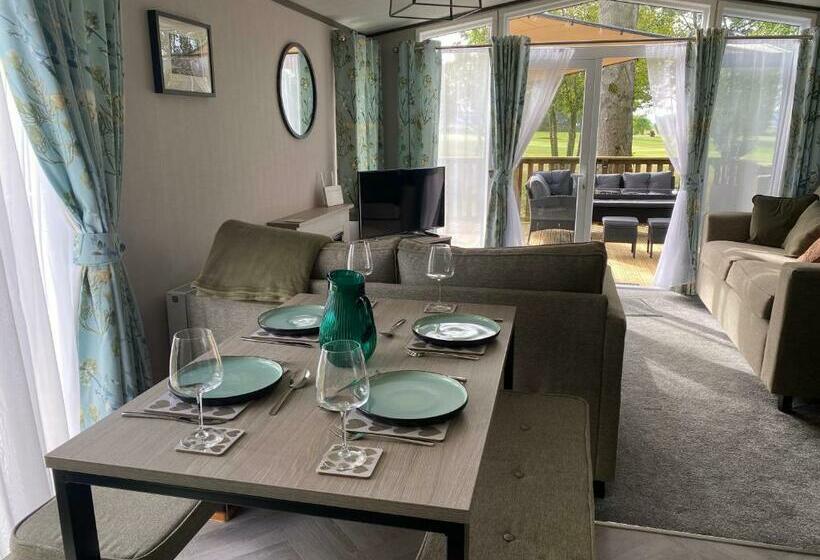 Teviotdale Lodge At Lilliardsedge Holiday Park