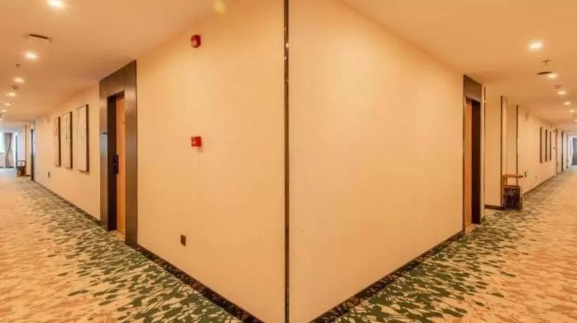 Hotelli Greentree Inn Hefei Changjiang West Road Zhenxing Road Subway Station Jiaqiao Yueshan International