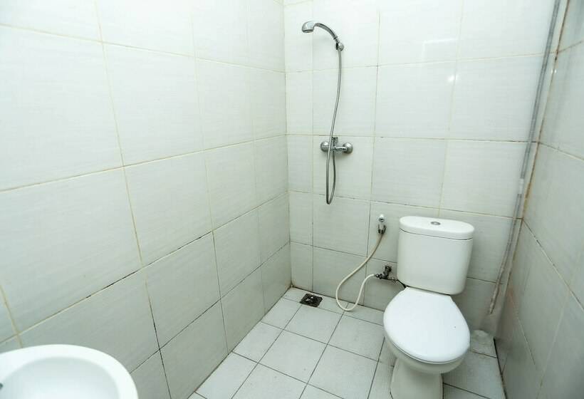 호텔 Pulau Laut Guest House By Oyo Rooms