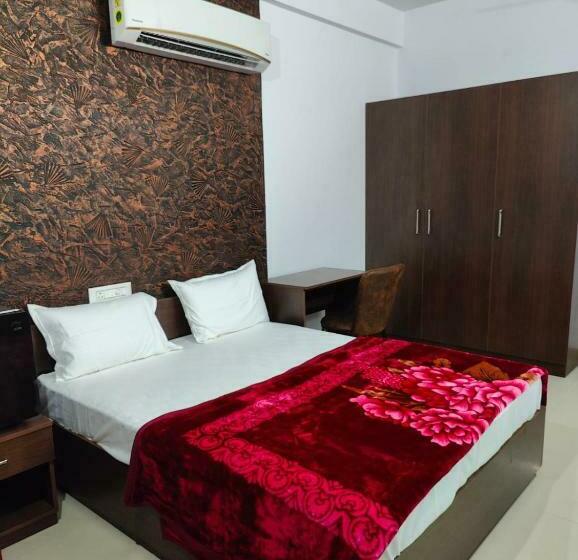 בית מלון כפרי Subramania Arcade