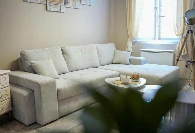 Matolo, Grand Studio à 150m De La Plage