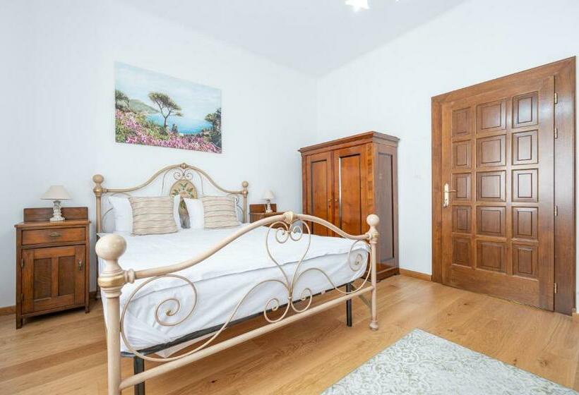 پانسیون Casa Bella