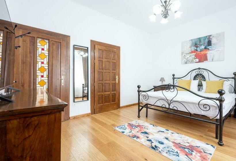 پانسیون Casa Bella