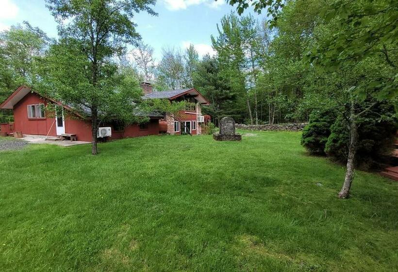 Sunset Estate In The Catskills