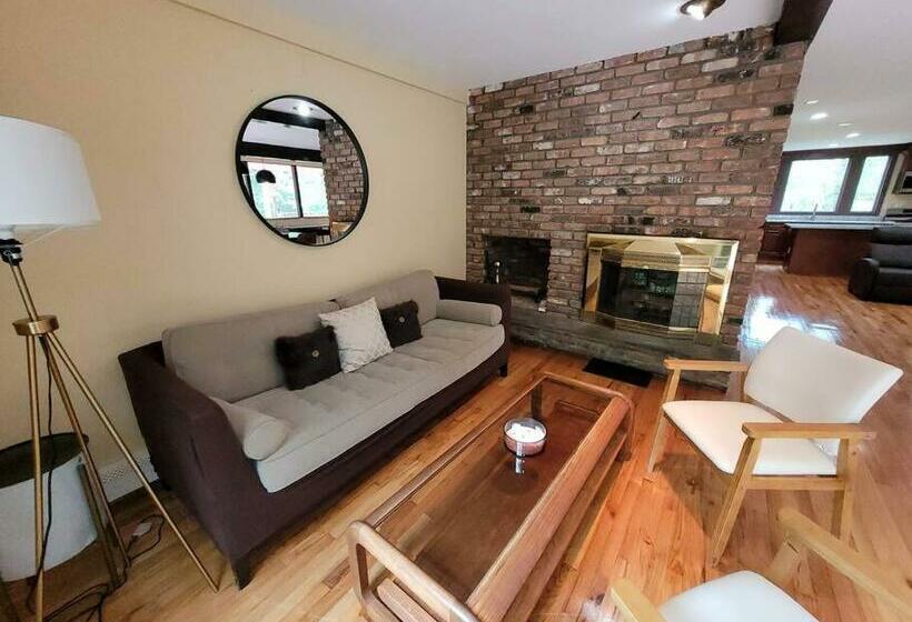 Sunset Estate In The Catskills