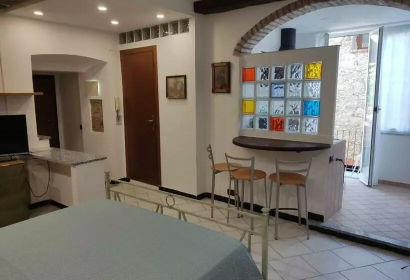 Aamiaismajoitus (B&B) La Fortezza Di Gavi