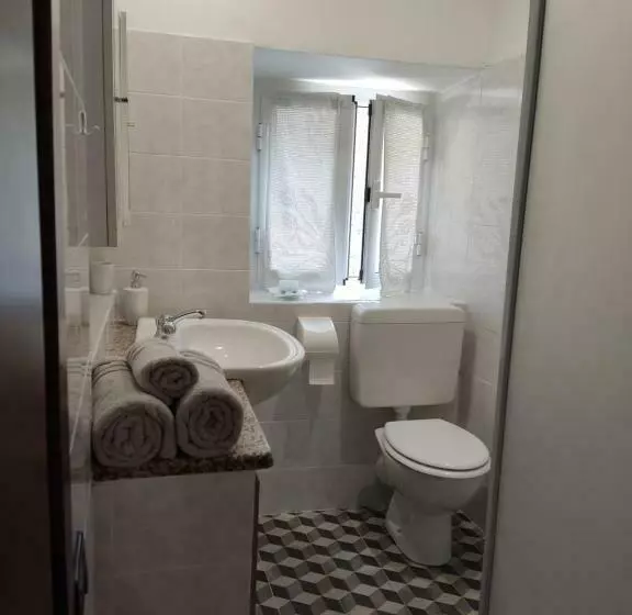 Aamiaismajoitus (B&B) La Fortezza Di Gavi