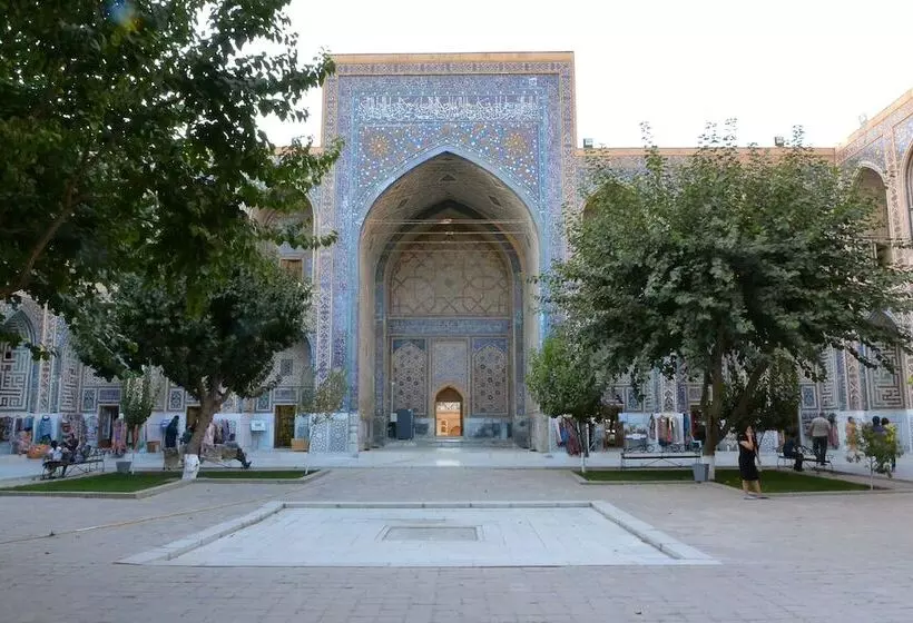 ホテル Hilton Garden Inn Samarkand