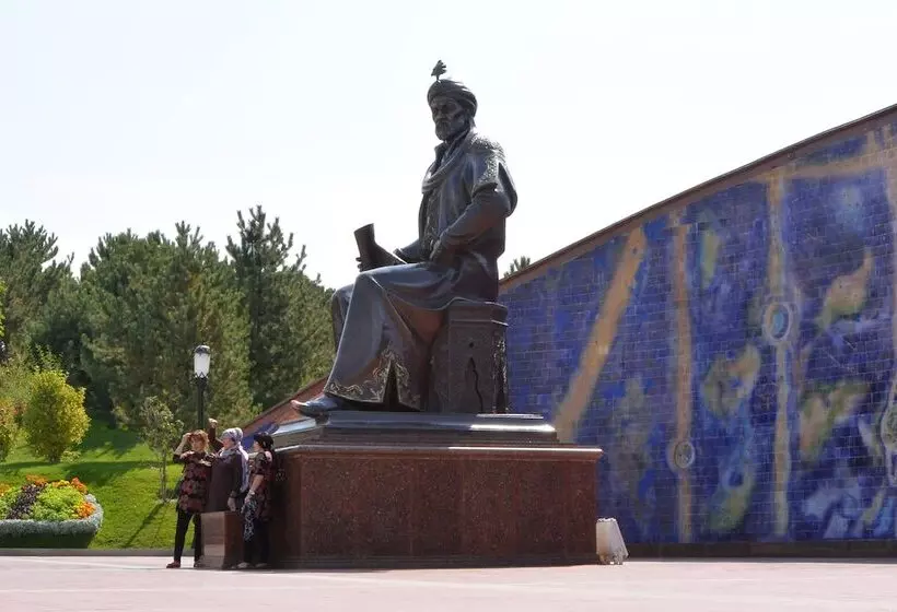 ホテル Hilton Garden Inn Samarkand