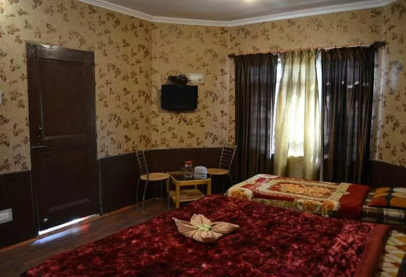 Hotelli Zoz 3s1