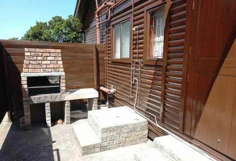 Pa Sands Beach House Kowie River 9 Sleeper Pool