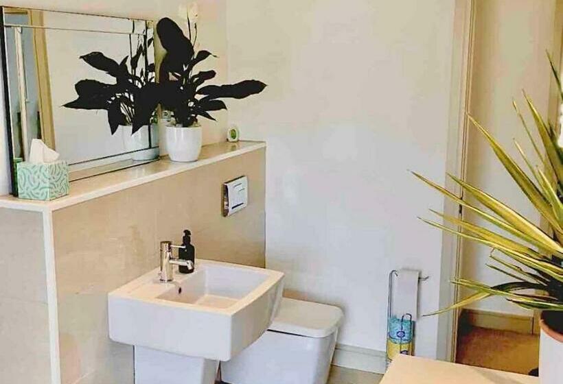 Stylish, Spacious 1 Bedroomed Maisonette In Otley