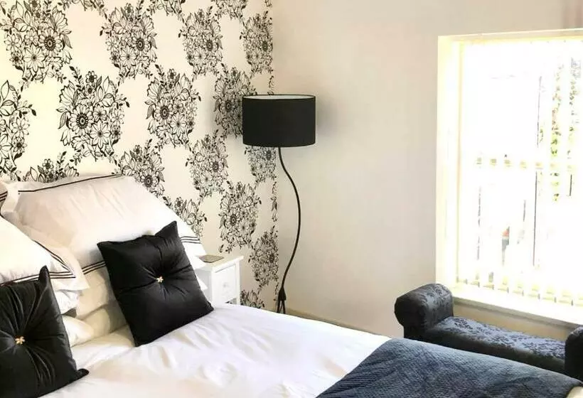 Stylish, Spacious 1 Bedroomed Maisonette In Otley