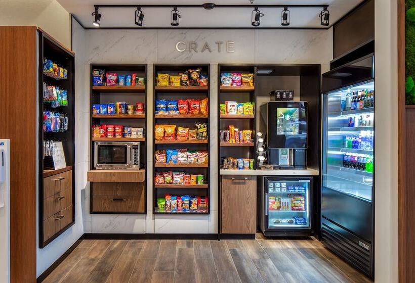 Отель Courtyard By Marriott Conway