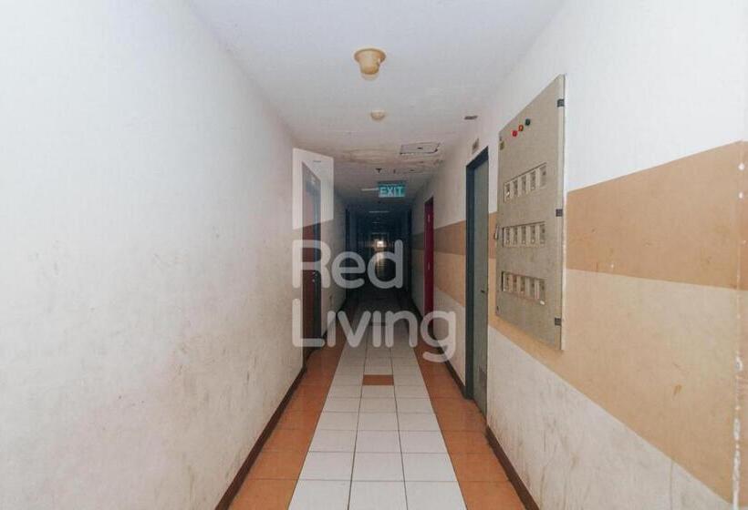 ホテル Redliving Apartemen Casablanca East Residence   Kayla Property Tower B
