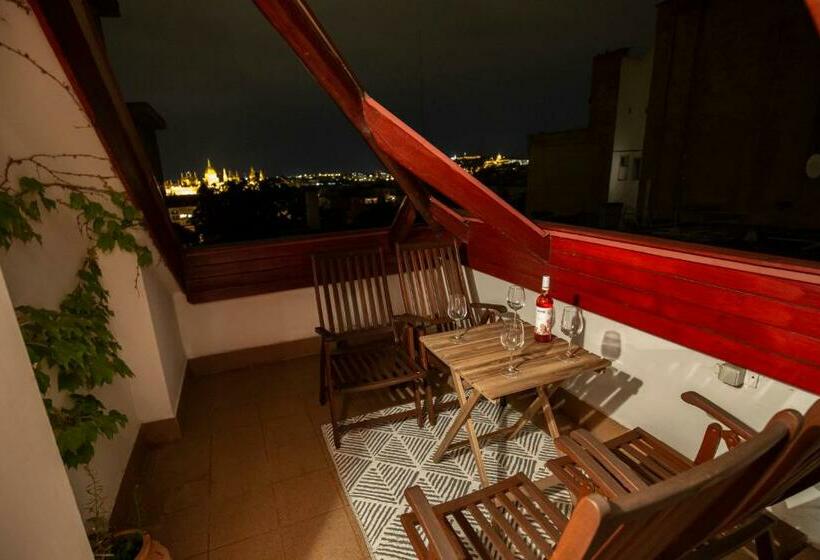 Spacious 2br Flat In The Centre With The Best View