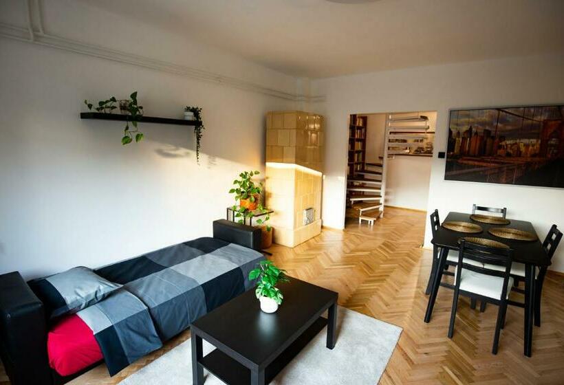 Spacious 2br Flat In The Centre With The Best View