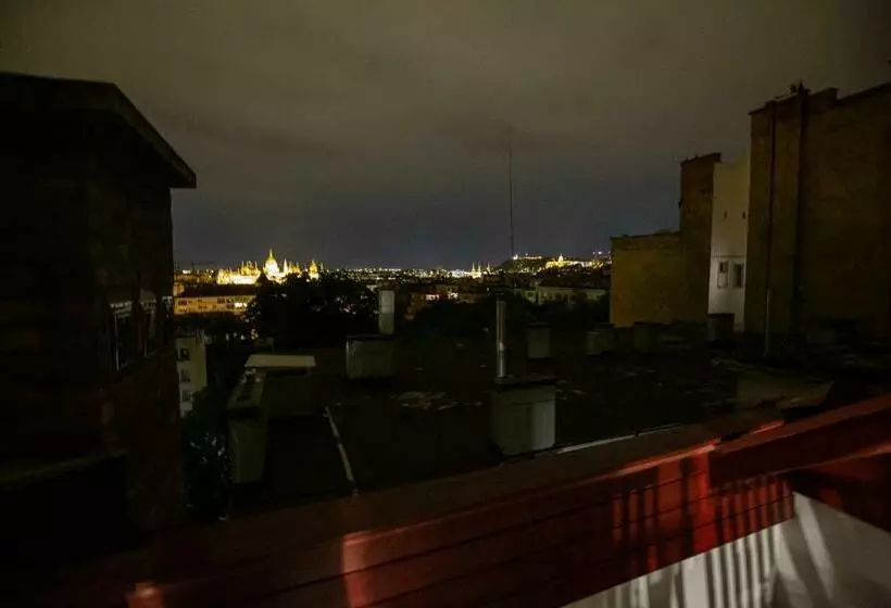 Spacious 2br Flat In The Centre With The Best View
