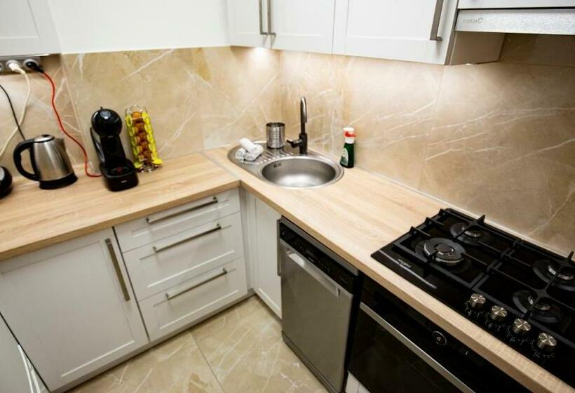 Spacious 2br Flat In The Centre With The Best View