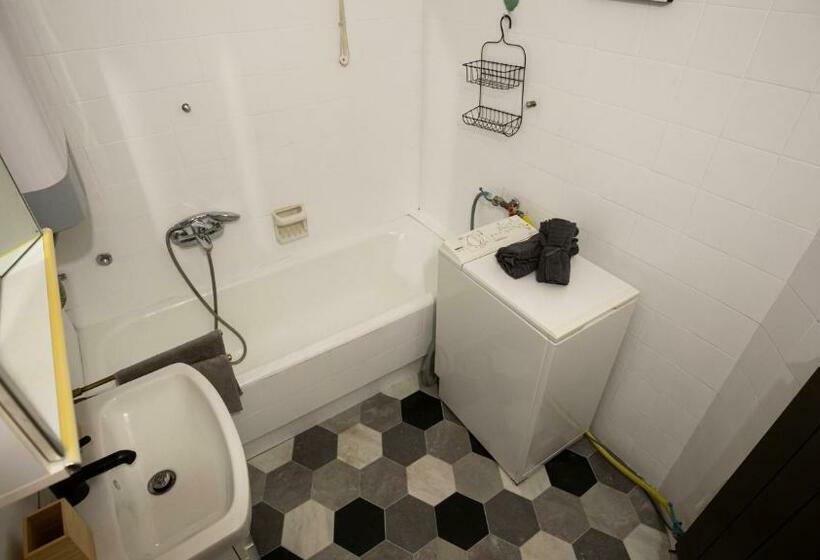 Spacious 2br Flat In The Centre With The Best View