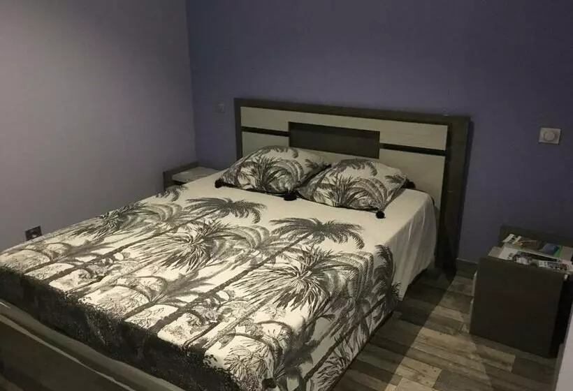 Aamiaismajoitus (B&B) Véloce, Chambre D Hôtes Avec Salle De Bain / Wc