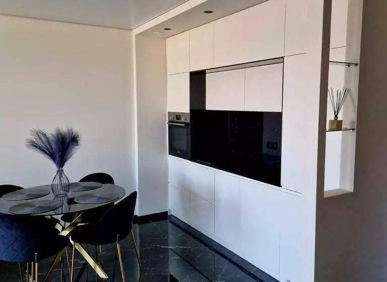 Deluxe Apartments   Self Check In