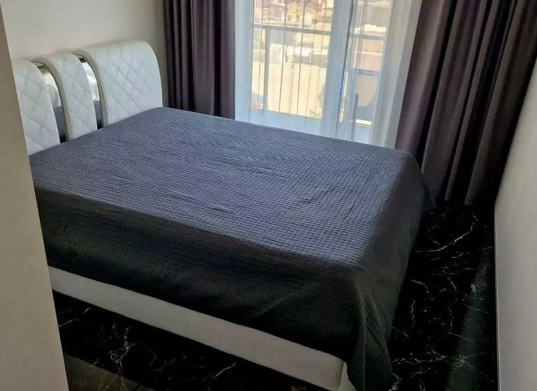 Deluxe Apartments   Self Check In