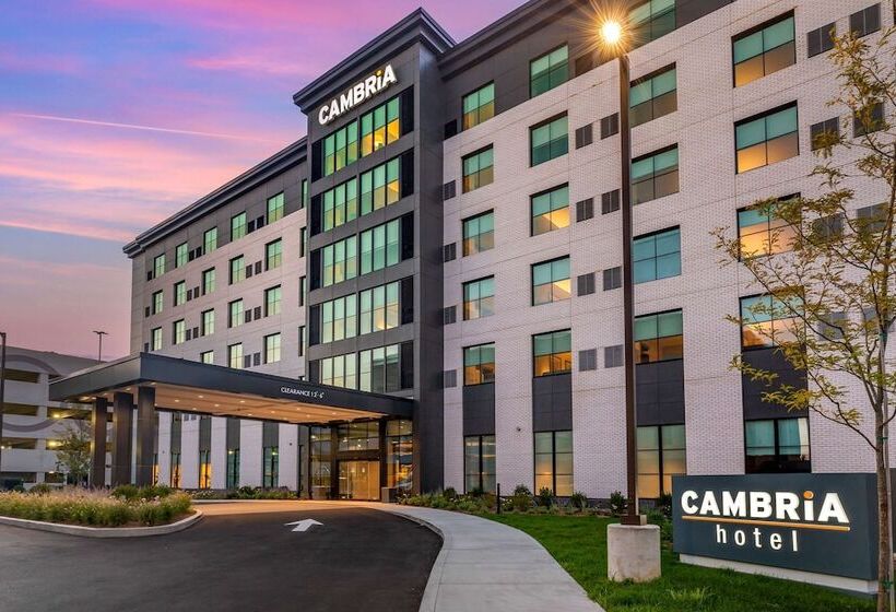 Cambria Hotel New Haven University Area