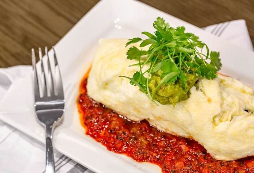 Cambria Hotel New Haven University Area