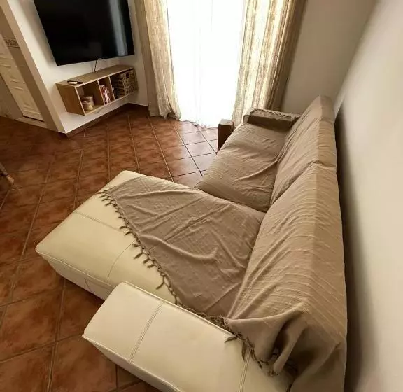 Parra Home Holidays   Close To Galé Beach