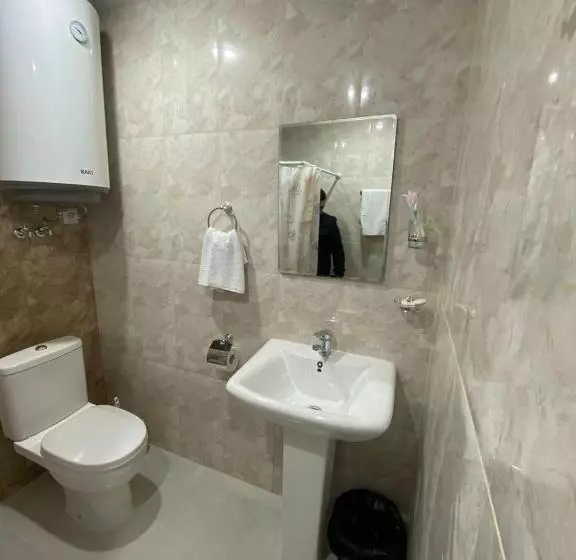 پانسیون Darbas Guest House