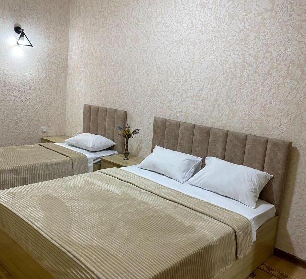 پانسیون Darbas Guest House