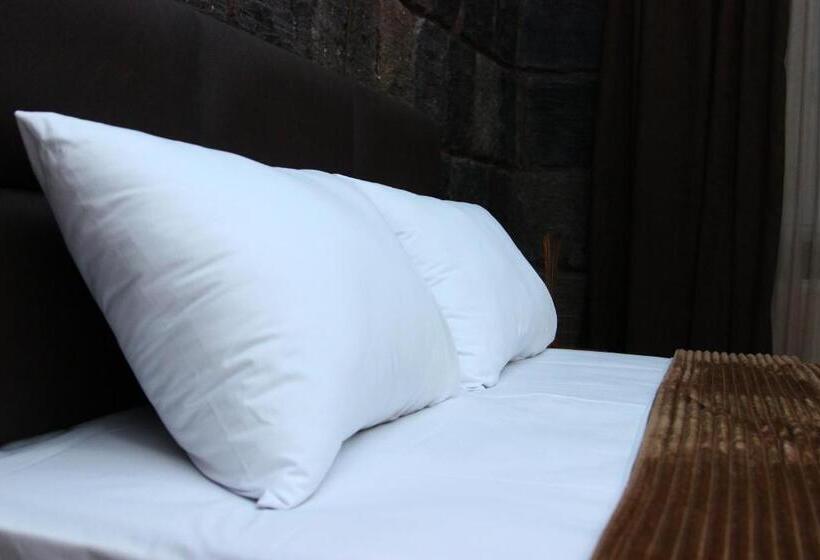 پانسیون Darbas Guest House