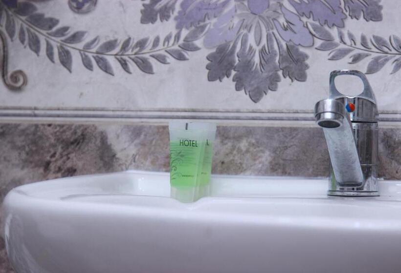 پانسیون Darbas Guest House